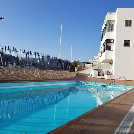 Sunny Holidays 公寓 *